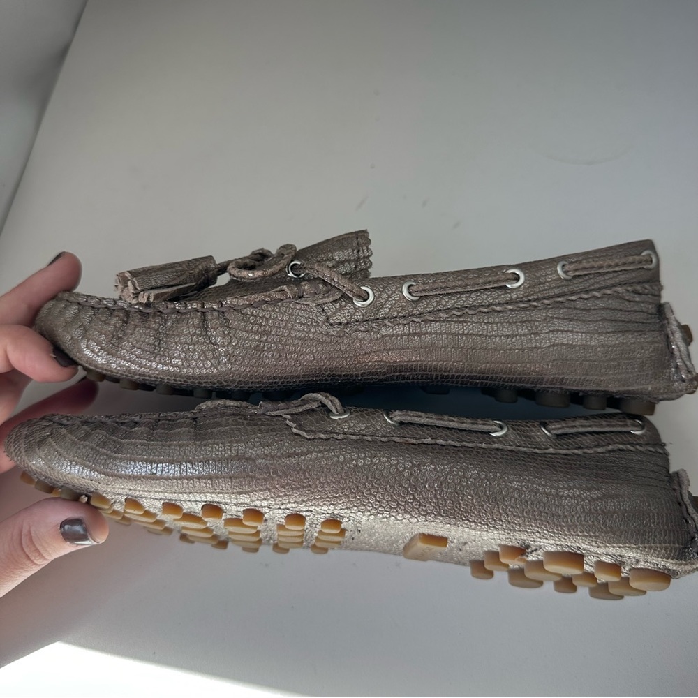 Coach (6.5) Silver Metallic Nadia Driving Moccasin Loafer w Tassels, Snakeskin - Picture 3 of 9